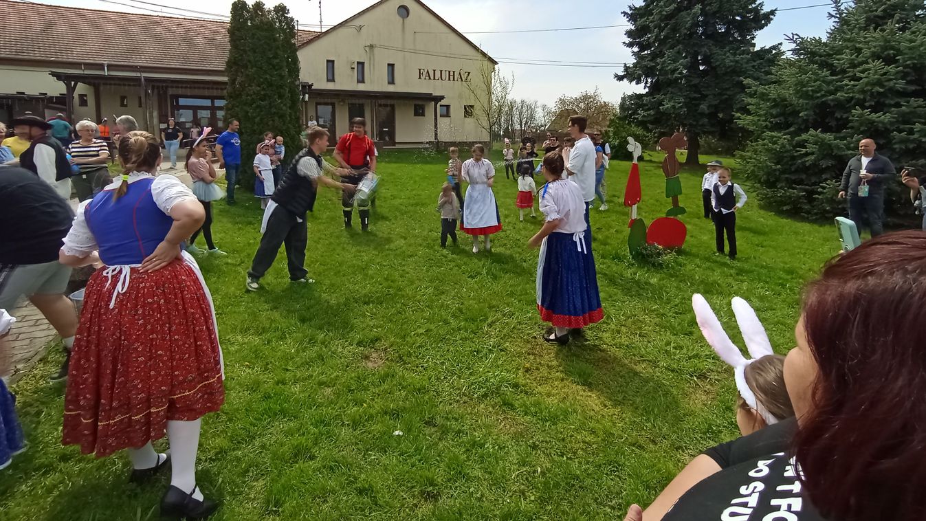 A bőnyi asszonyok sem maradtak szárazon