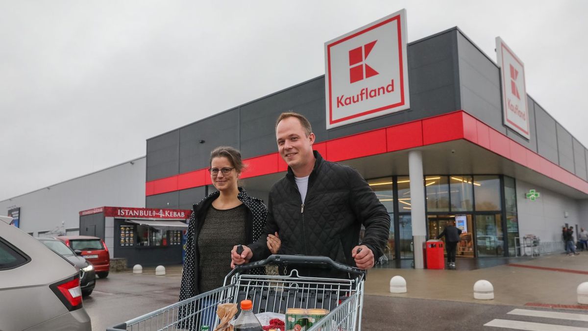 Győr kiürült, mindenki Szlovákiába jár át vásárolni?