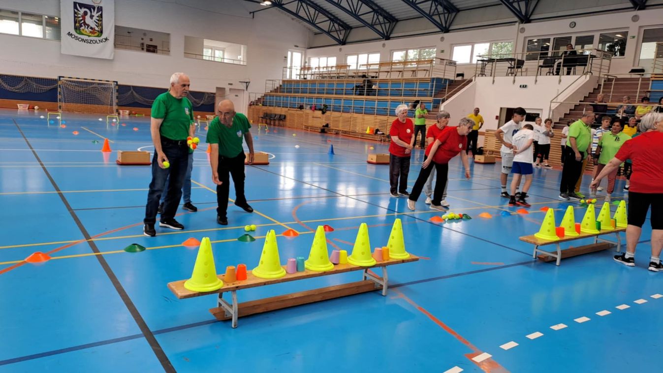 Nyugdíjasok regionális sportnapja Mosonszolnokon - fotók