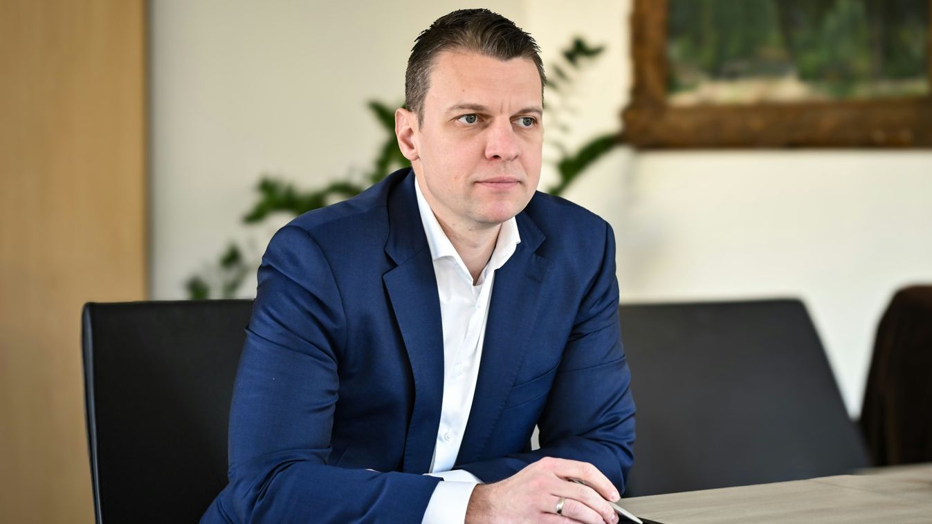 A rezsicsökkentésre az ukrán tagság és a brüsszeli ukránpártiság a legveszélyesebb (videó)