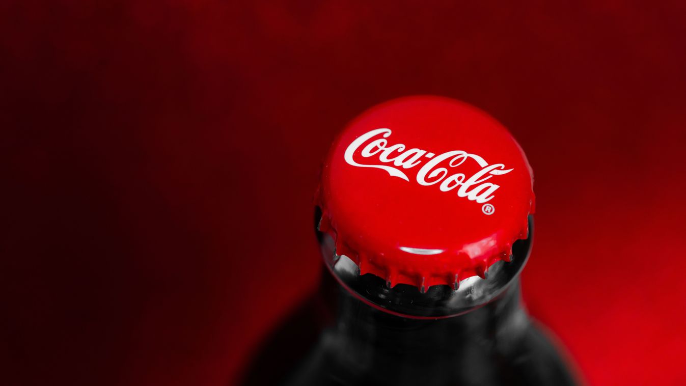 Ez lehet a világ legdrágább Coca-Colája, most bárki megveheti