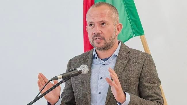 Gyopáros Alpár a kistelepülések polgármesteri hivatali dolgozóinak béremeléséről adott tájékoztatást.