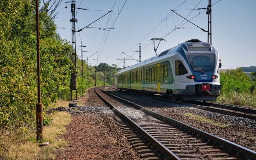 vasútvonalak felújítás máv szakasz komárom