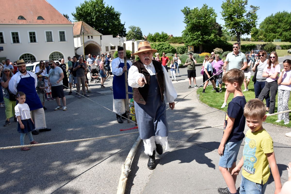 Hagyományőrző majális