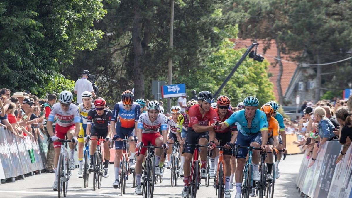 A Tour de Hongrie első szakaszának befutóját tartják szerdán Győrben. Fotó: MW-archívum