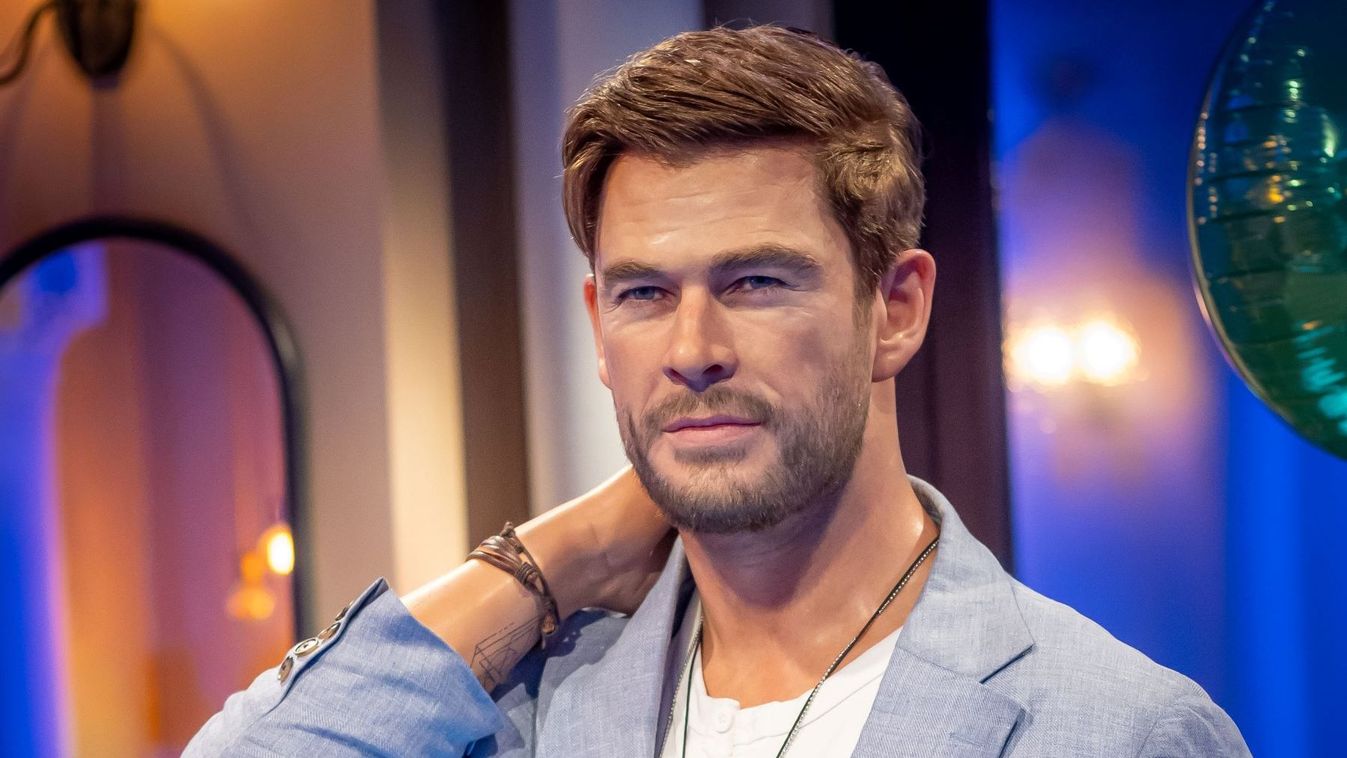 Chris Hemsworth is beugrott a Madame Tussauds Budapest születésnapi bulijára