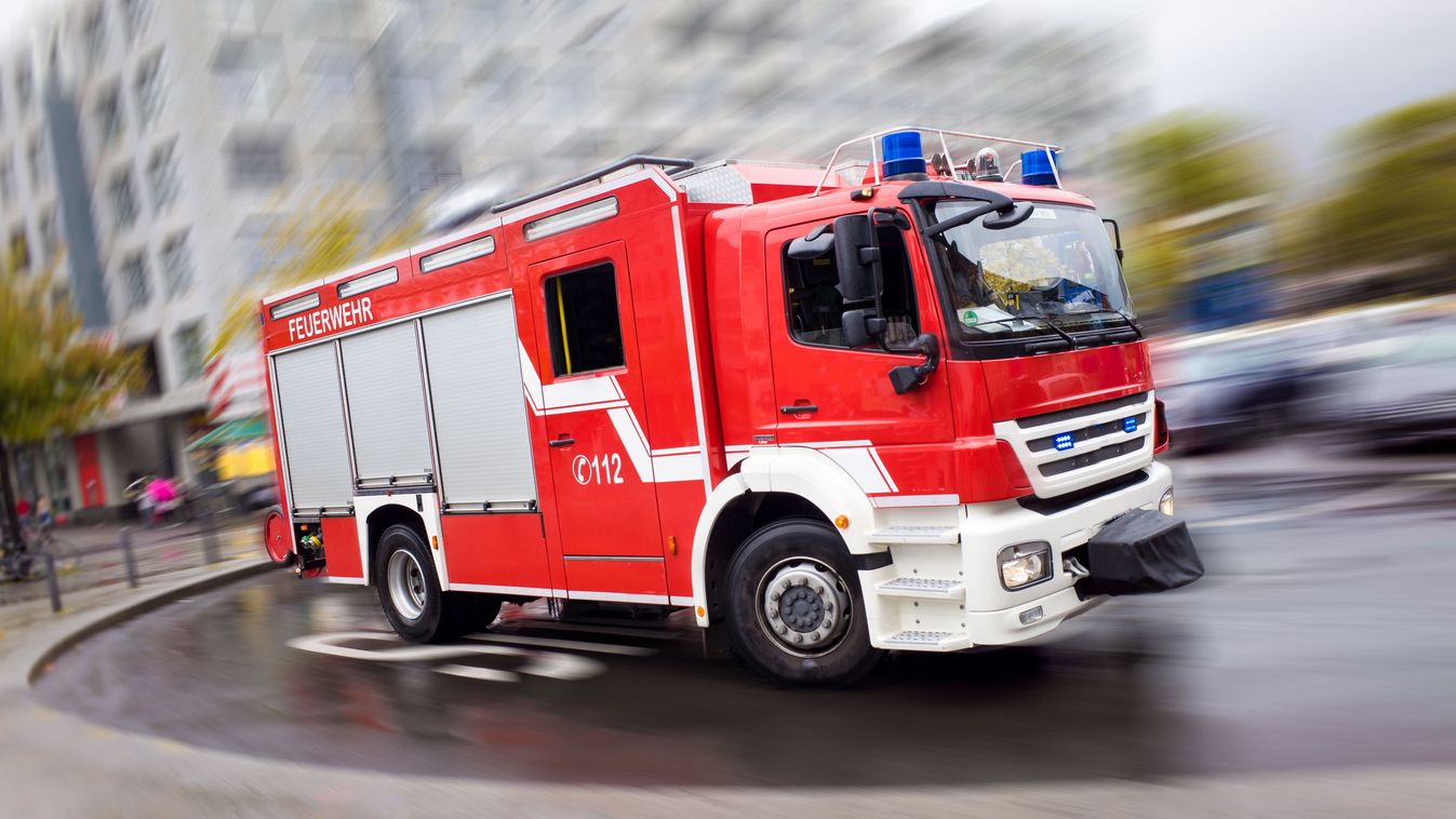 Tették a dolgukat a tűzoltók: egy hét alatt 16-an sérültek meg