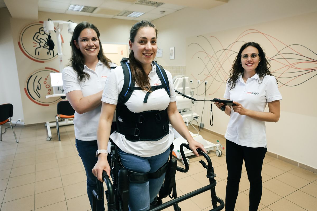 exoskeleton, győri kórház, robot, járás, rehabilitáció