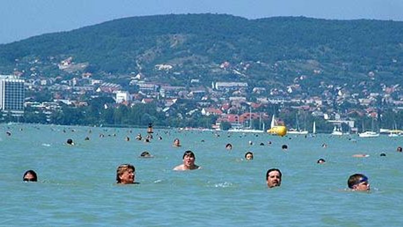 Újra Öbölátúszás a Balatonon
