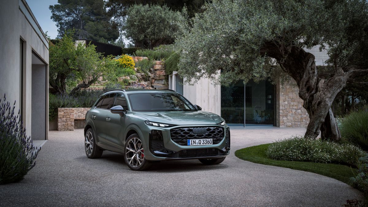 Bemutatták az új Audi Q3-at - Ott voltunk az ingolstadti világpremieren - fotók, videók
