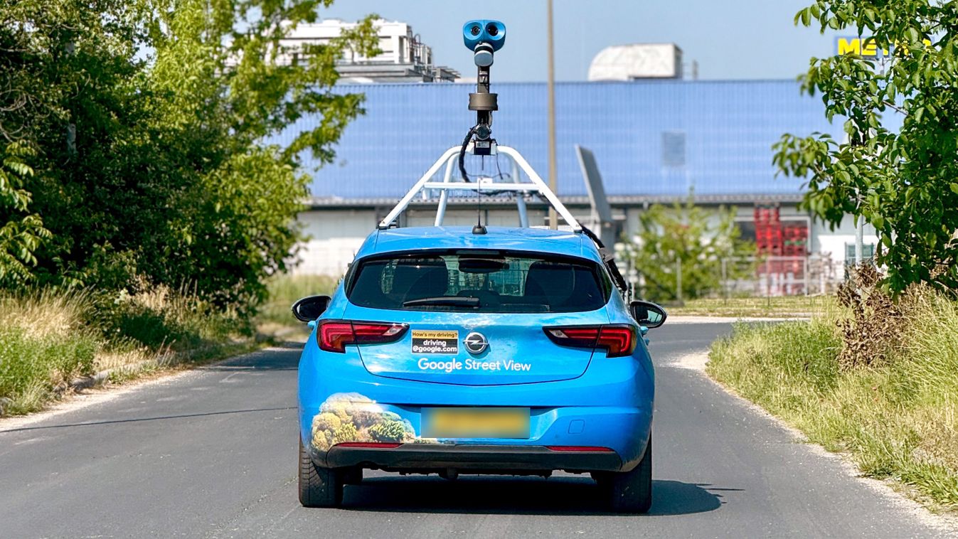 Felbukkant a Google Street View autója Ménfőcsanakon