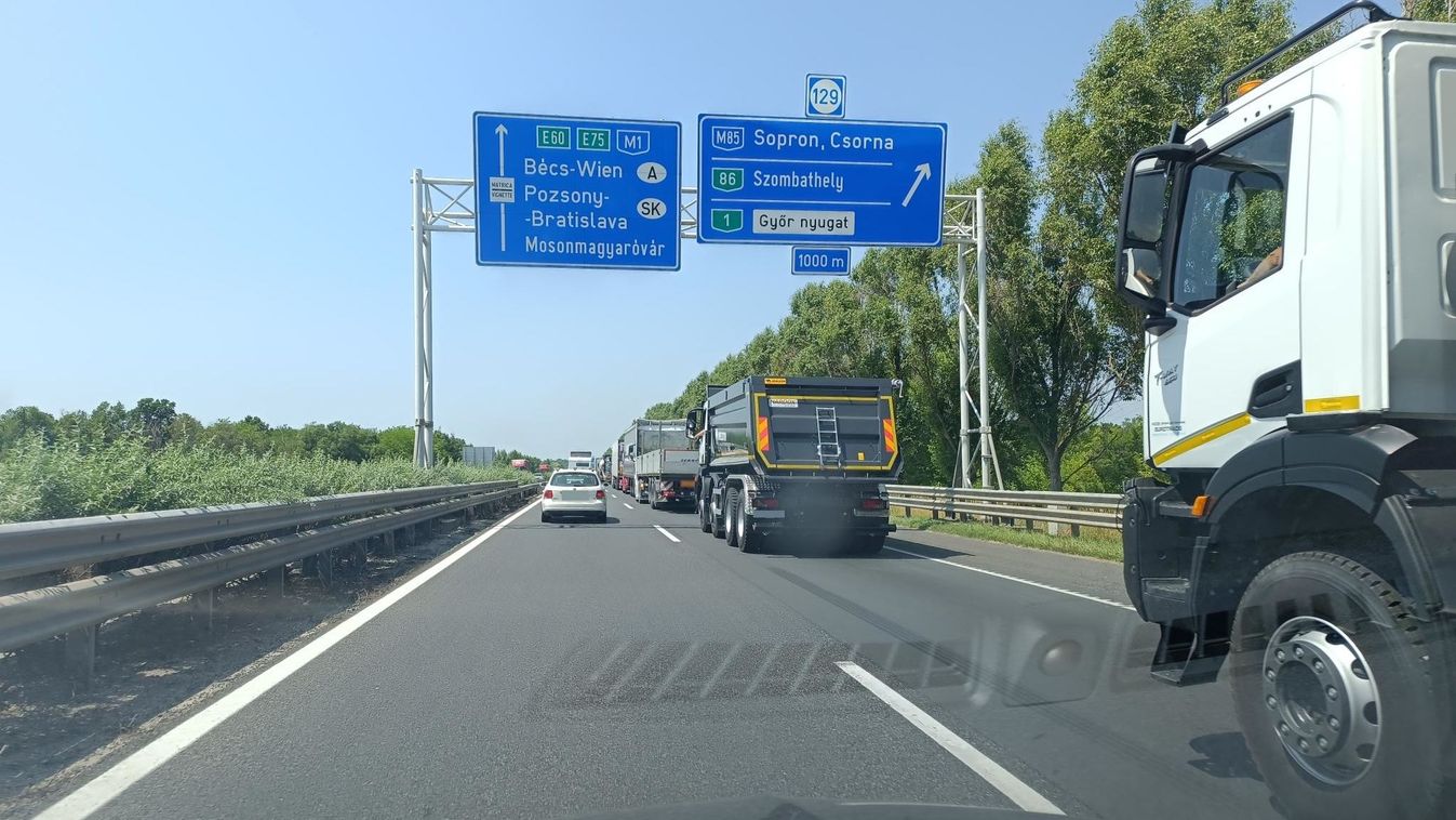 Torlódás az M1-es győri szakaszán