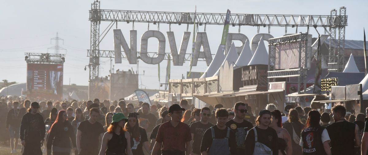 Nova Rock: ezreket várnak a magyar-osztrák határ melletti fesztiválra