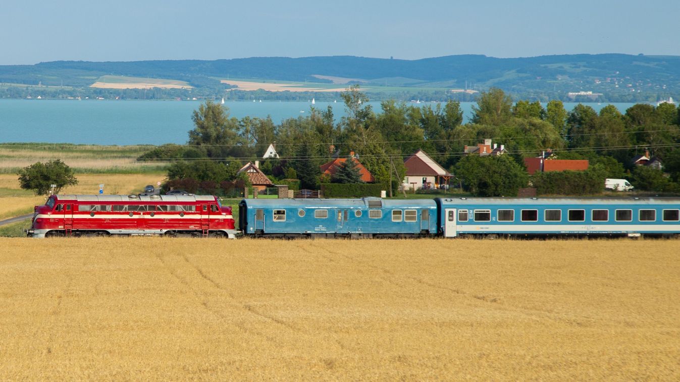 Helyreállítják a felsővezetéket a balatoni vonalon