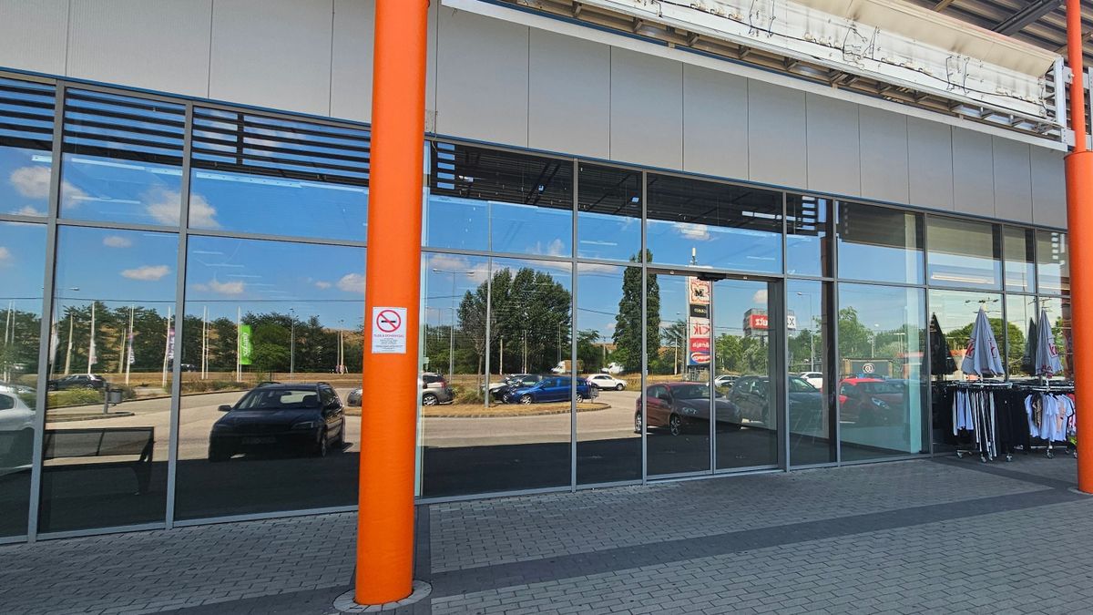 Egy korszak vége, bezárt sokak kedvenc boltja Győrben