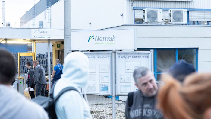 A győri Nemak gyárnál tartottak figyelmeztető sztrájkot