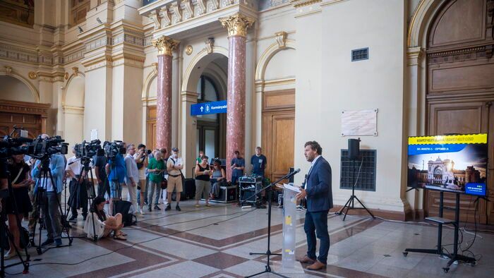 Kritikus időszak a vasúti közlekedésben: egy hónapra zárják le a Keleti pályaudvart