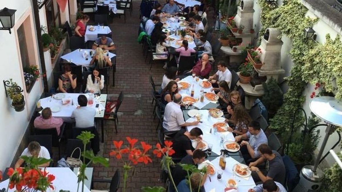 Egy hétre bezár a győri étterem - Drámai bejelentést tett a tulajdonos