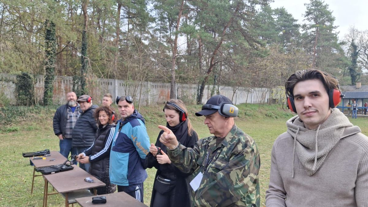 Győri Nemzeti Színház lövészversenye