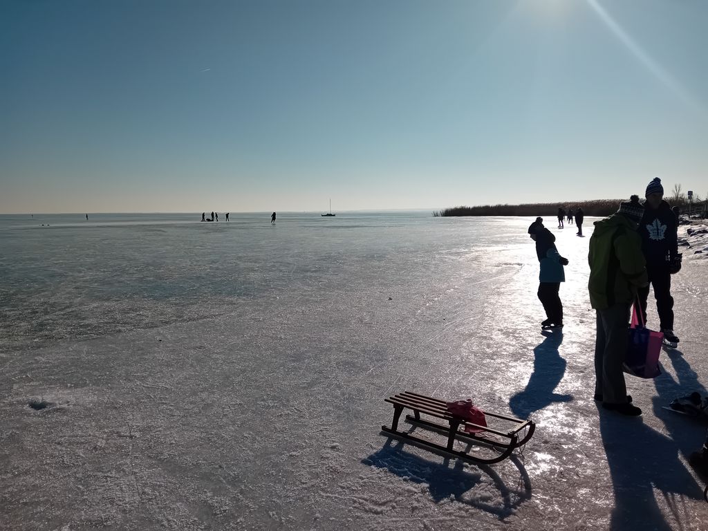 Befagyott Balaton - Balatoni riport