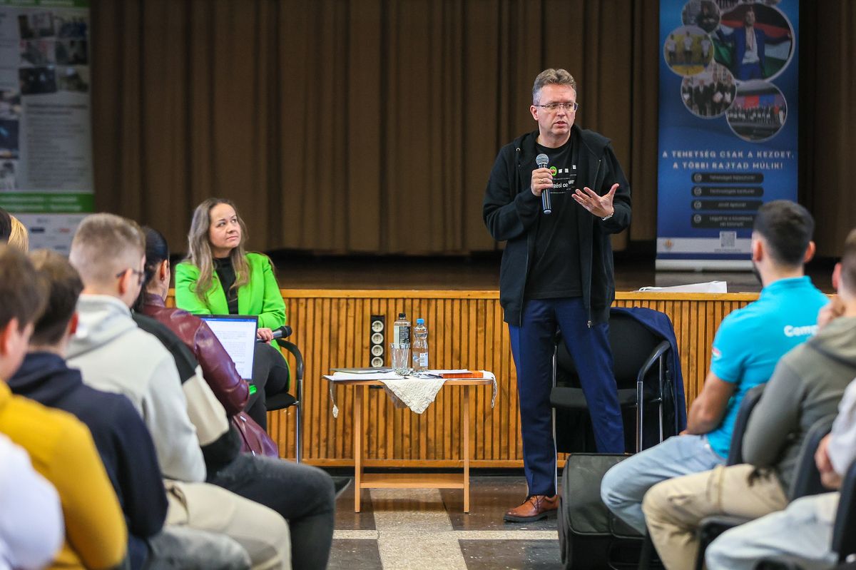 Kérdezd a minisztert