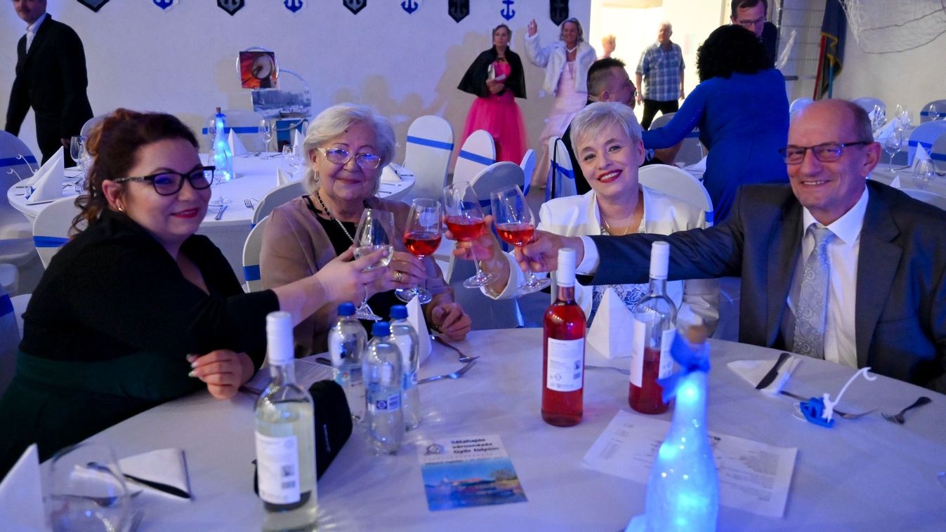 Hajós Emlékbál Gönyűn – Így emlékeztek a település örökségére – XXL Galéria