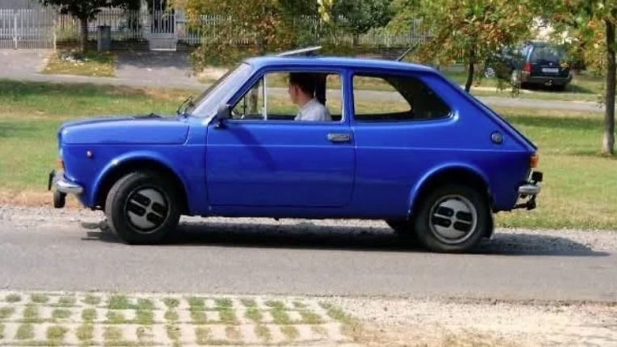 Különleges születésnapi ajándék: felkutatta édesapja első autóját, Győrben találta meg a Fiat 127-est - fotó