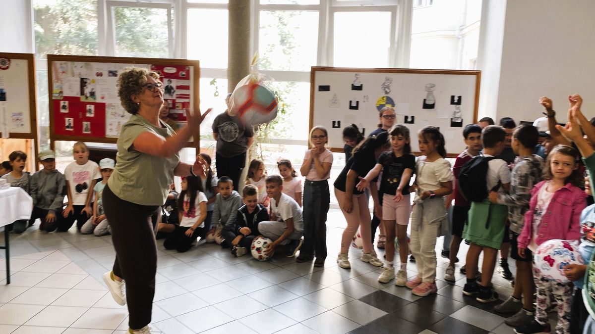 Diákok, akik vakáció idején is „iskolába járnak” - Látogatás a nyári napköziben Sopronban