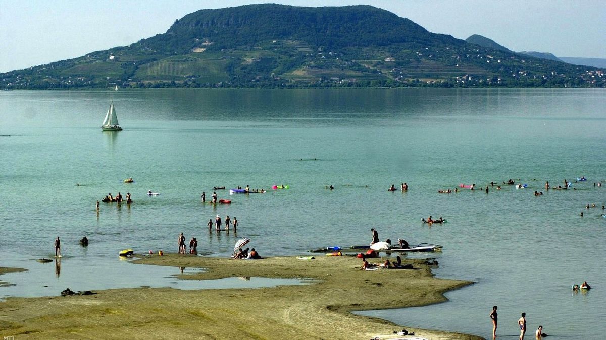 Ingyen csobbannál a Balatonban? Összegyűjtöttük az összes szabadstrandot a tó körül