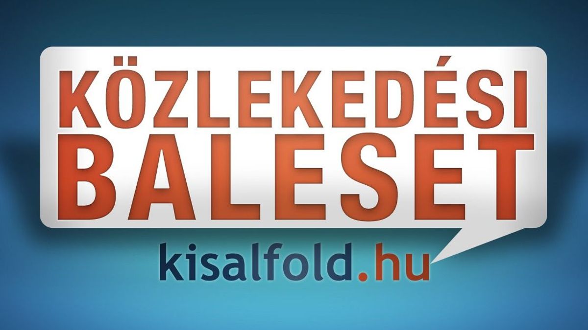 Két autó ütközött Mosonmagyaróváron, az egyik az árokban kötött ki