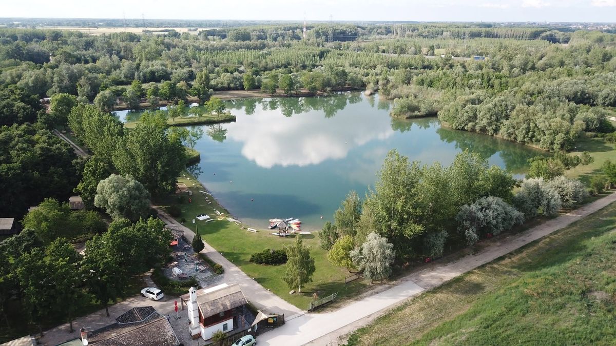 Az Achilles Park is hosszabbít a hétvégéig - Még nyitva lesz a strand, íme a részletek
