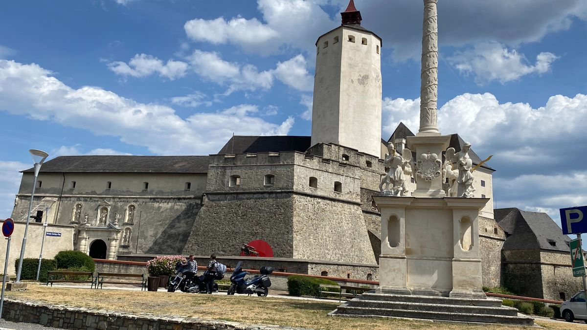 Régi termek, a díszes részletek és különleges tárgyak - Fraknó vára rengeteg élményt kínál