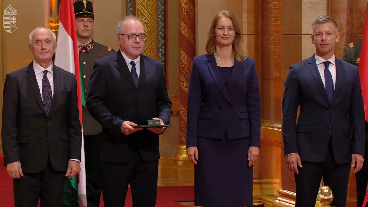 Soproni és térségi szakembereket tüntettek ki az államalapítás ünnepén
