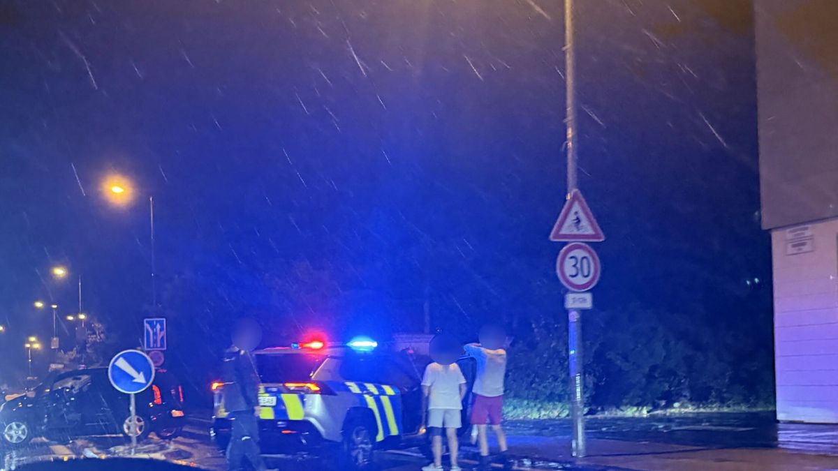 Csallóközre is lecsapott a vihar - baleset, szikrázó vezetékek a településen
