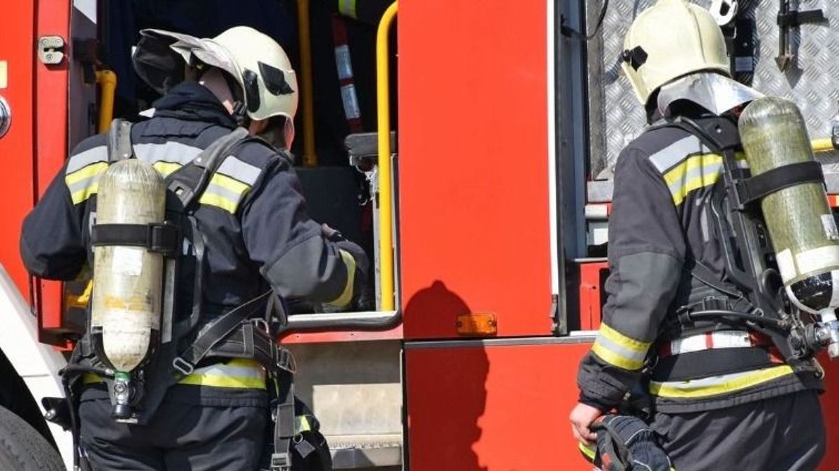 Lesodródott az útról és hídpillérnek ütközött egy autó Héderváron