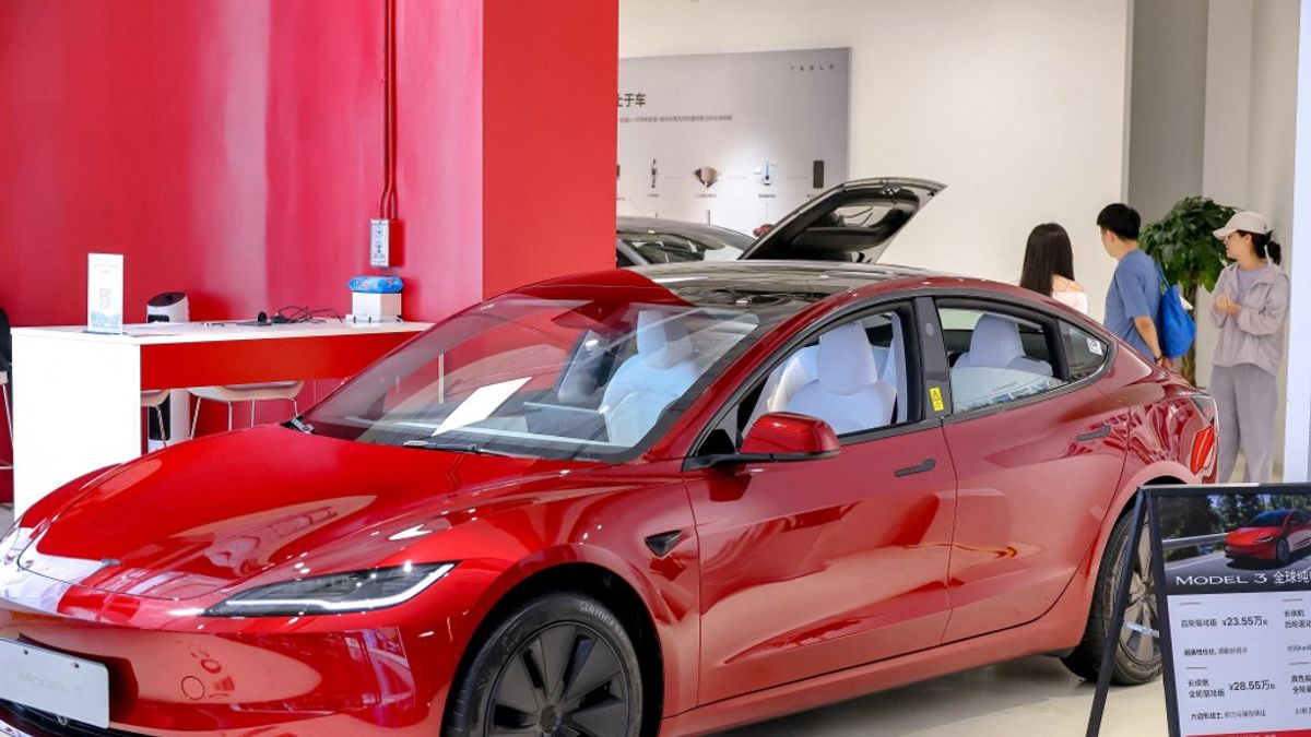 Magyarország Tesla-nagyhatalom lett a régióban? Már közel 16 ezer autó fut az utakon