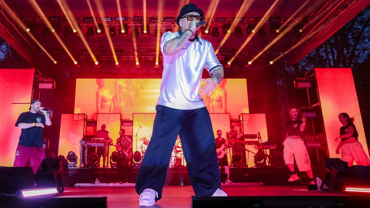 Óriási bulit csapott Majka Győrben, a Püspökerdőben koncertezett a népszerű rapper – Sok-sok helyszíni fotó!