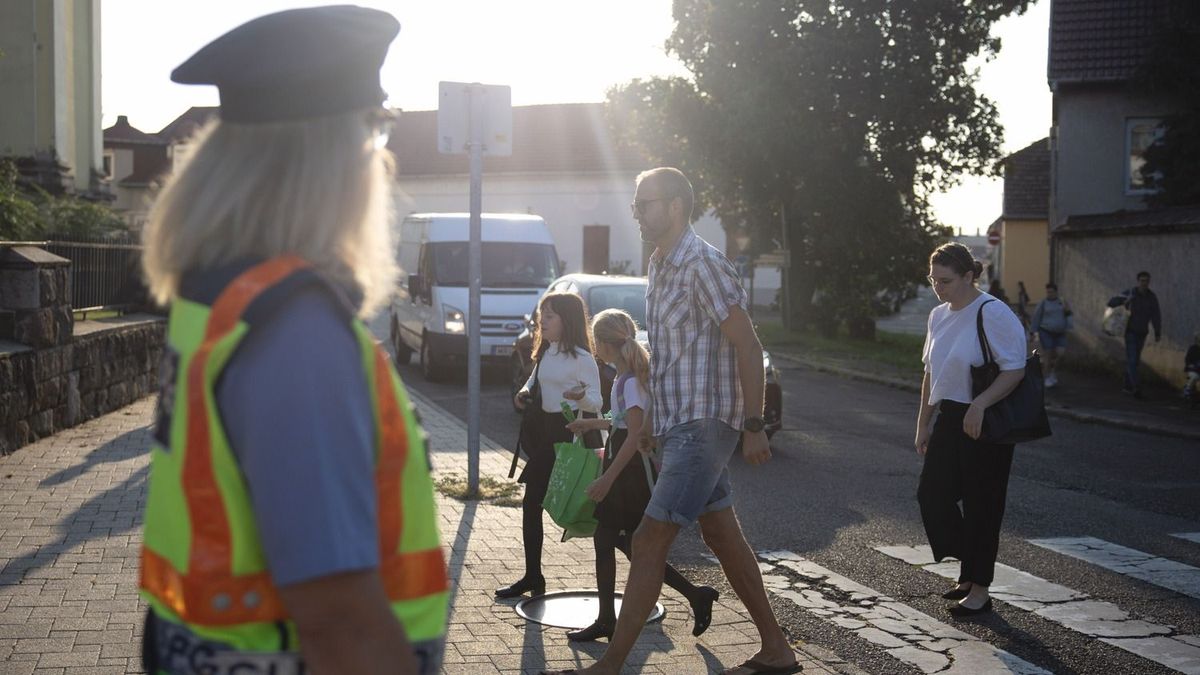 Nemcsak a zebráknál segítenek: kiemelt feladatot kapnak a polgárőrök a tanévkezdéskor