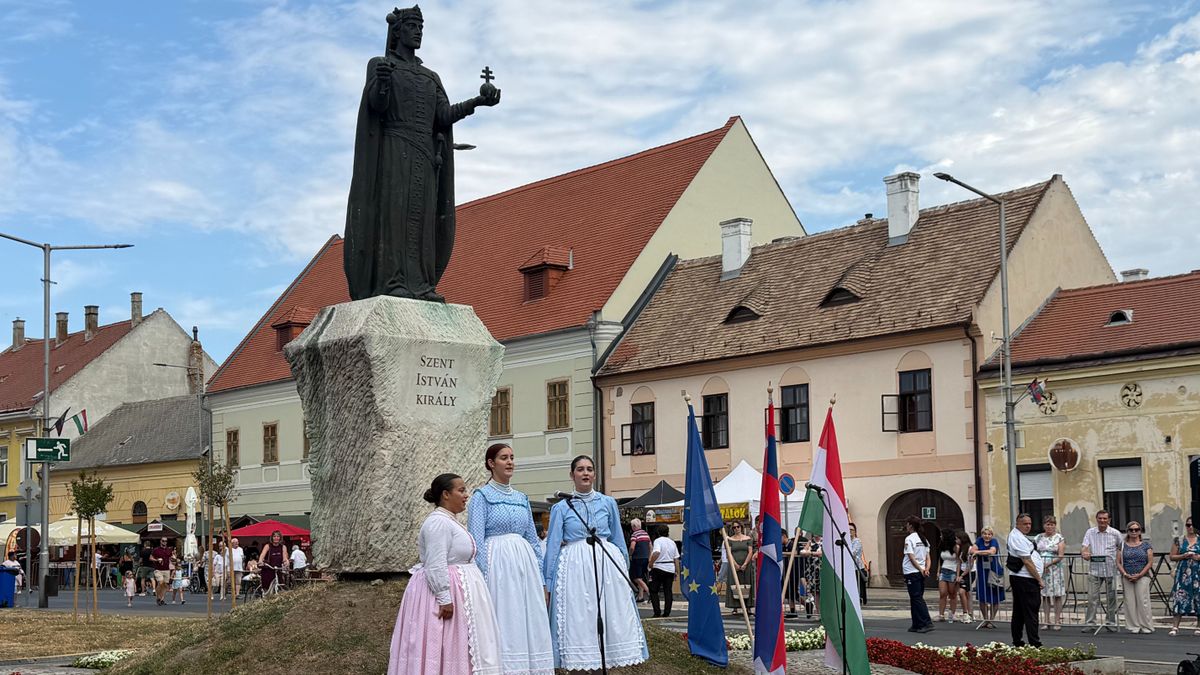 Az államalapítás örökségéről szólt a mosonmagyaróvári ünnepen a Pro Urbe-díjas dr. Unger András - fotók