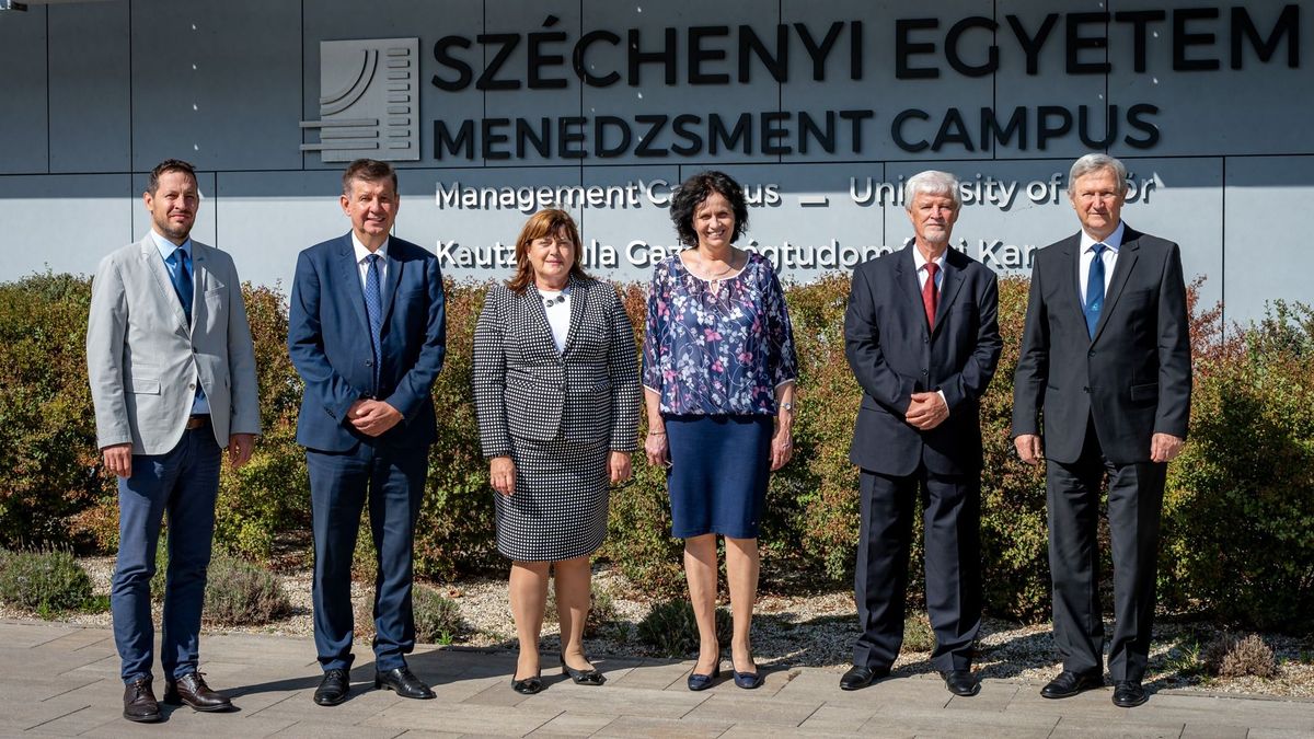 A Széchenyi István Egyetem adott otthont a Magyar Tehetséggondozó Társaság országos szakmai konferenciájának