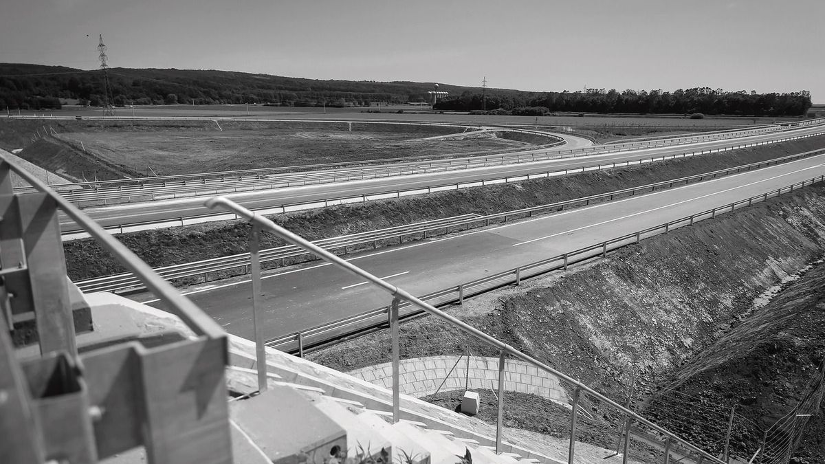 Szörnyű tragédia a szomszédban: két ember életét vesztette a magyar-osztrák határ közelében