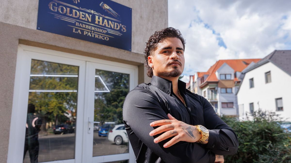 Meggyalázták a kirakatát, de nem ezt bánja – A győri roma barber megszólalt a gyalázatos támadás után