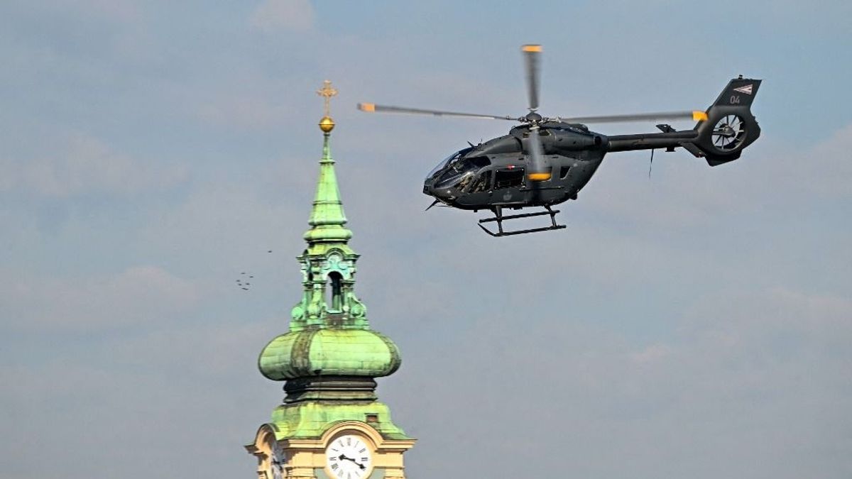 Nem csak egy katonai helikopter: ezt tudja a gép, amely Magyar Pétert Paksra vitte