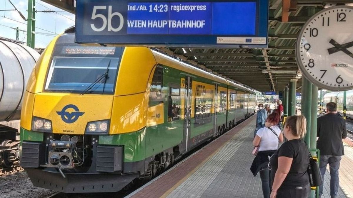 Közlekedők figyelem! Vágányzári menetrend lesz a Fertőszentmiklós–Pamhagen–Neusiedl am See–Wien Hbf vasútvonalon