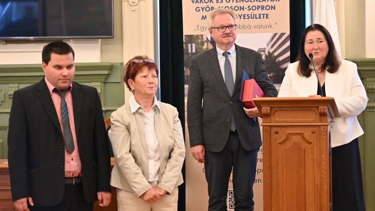 Hetven éve a vakokért és gyengénlátókért – Jubileumot ünnepeltek Győrben