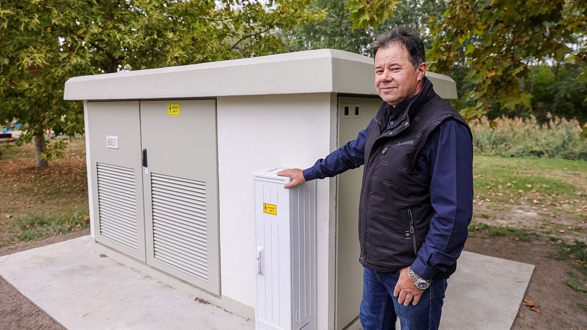 Így újult meg a nagybajcsi energiahálózat – Örömmel számolt be a fejlesztésekről a polgármester