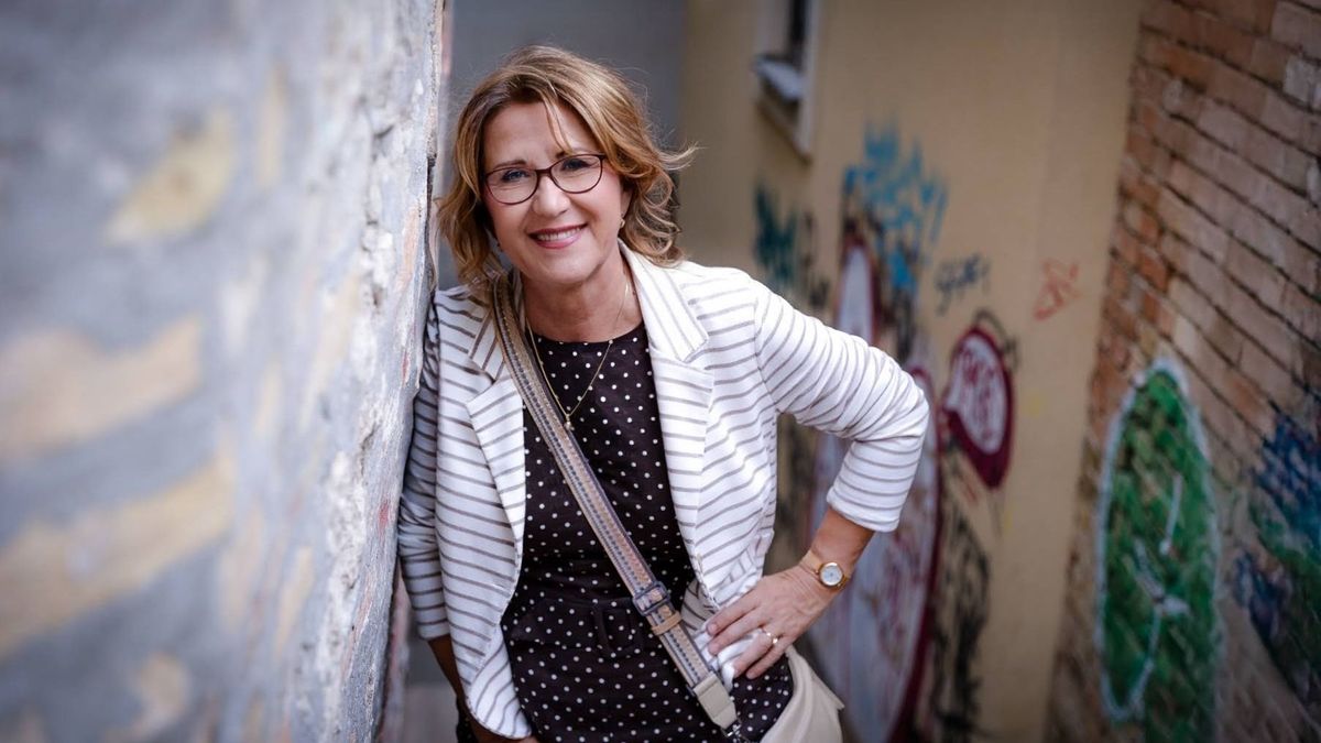 Kulisszák mögött az írói hivatás: Havas Juli új regényét mutatták be Mosonmagyaróváron