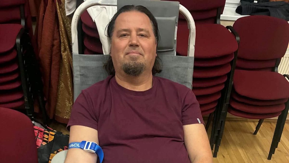 Véradás volt Jánossomorján, jöttek a várbalogiak is, megvendégelték az önkénteseket