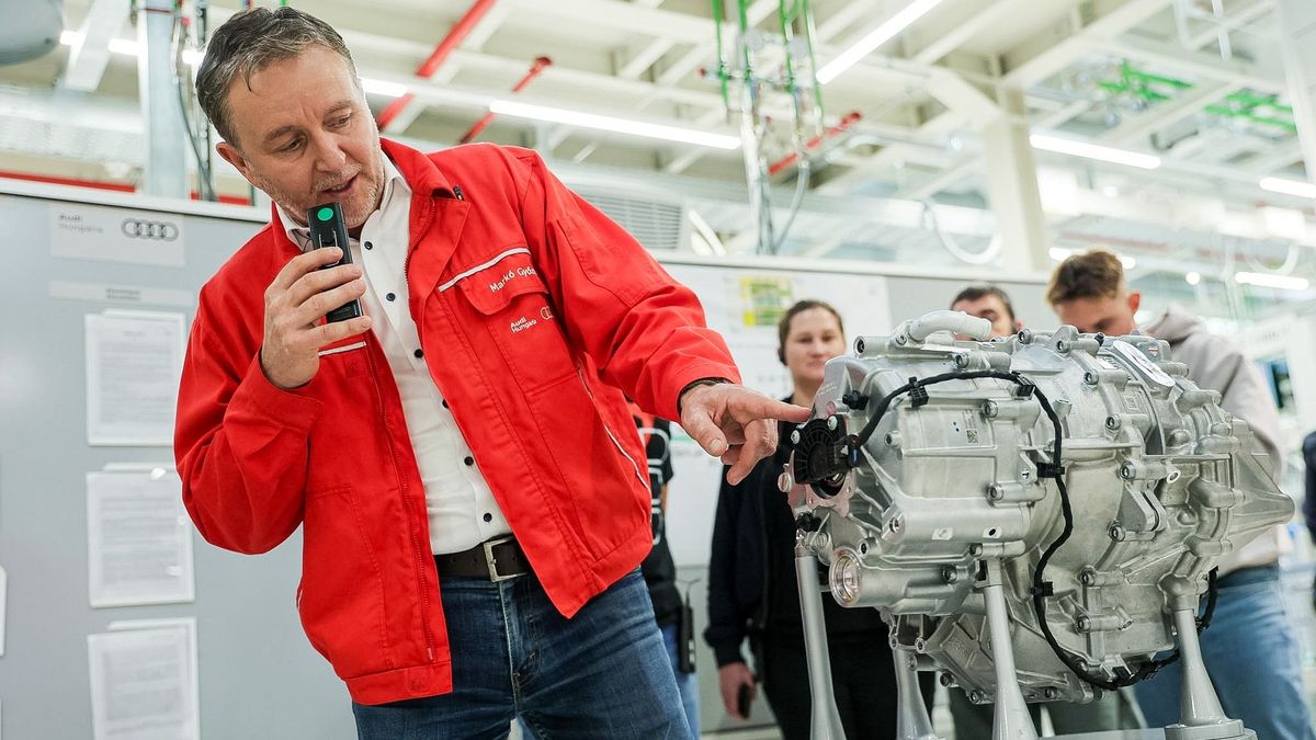 Így kel életre az elektromos hajtás – a győri Audi kulisszái mögé néztünk - fotók, videó
