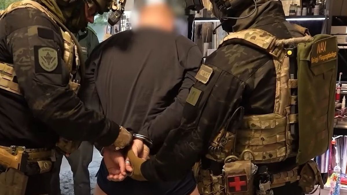 Milliárdos hasznot akartak eltitkolni a lélegeztetőgépek után, győri cég is érintett – videón az elfogás
